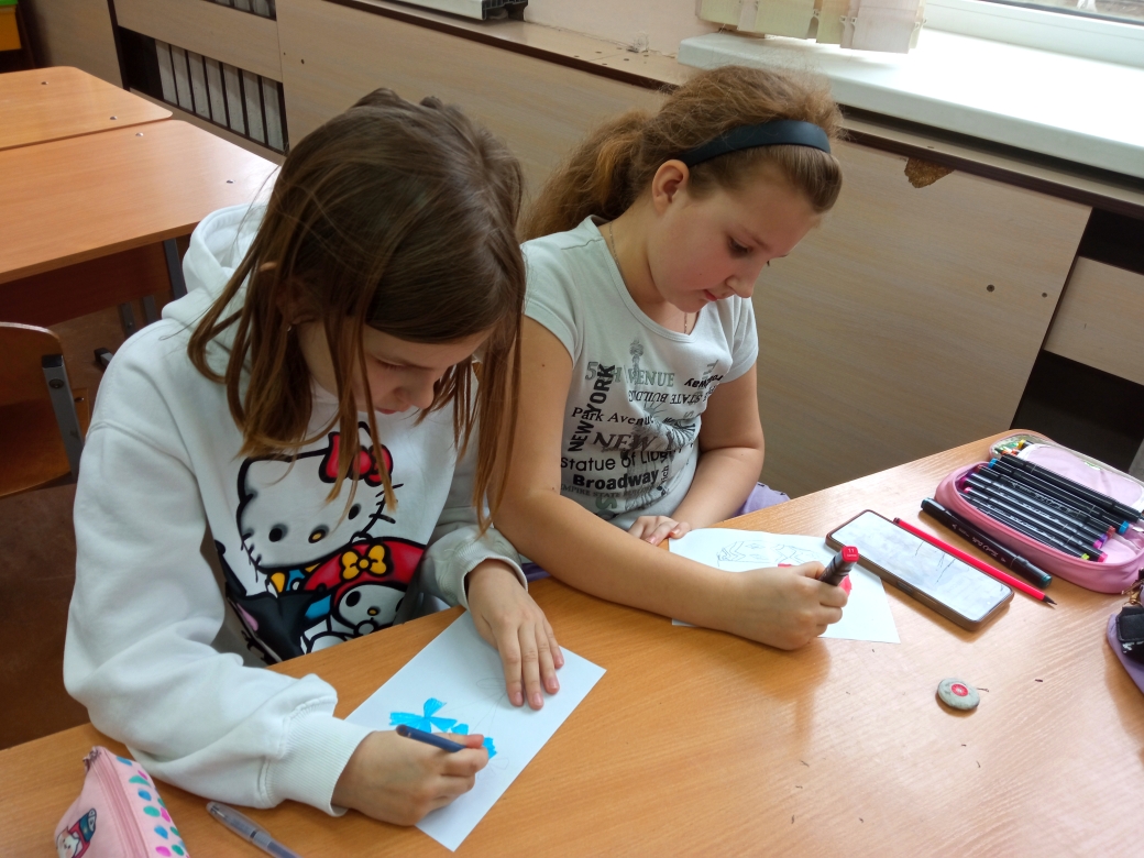 Сегодня на базе школы начал свою работу оздоровительный лагерь «Родничок»