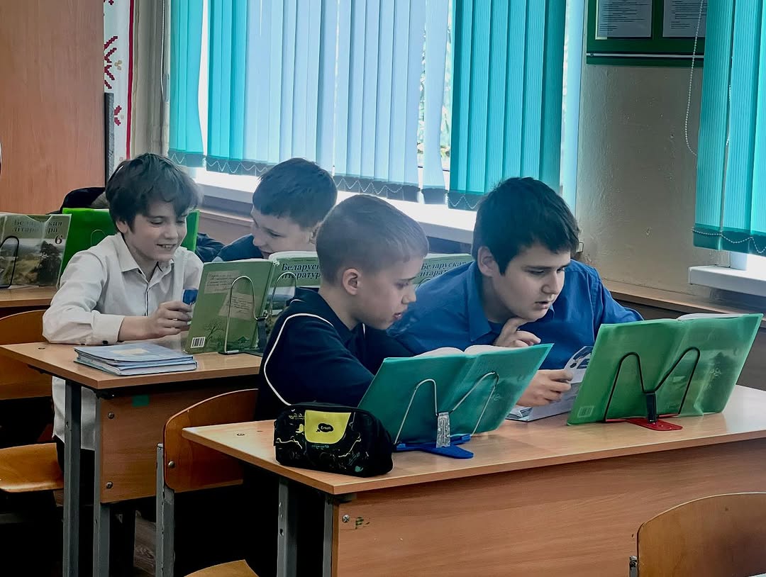 Представители Белорусской железной дороги предупреждают!