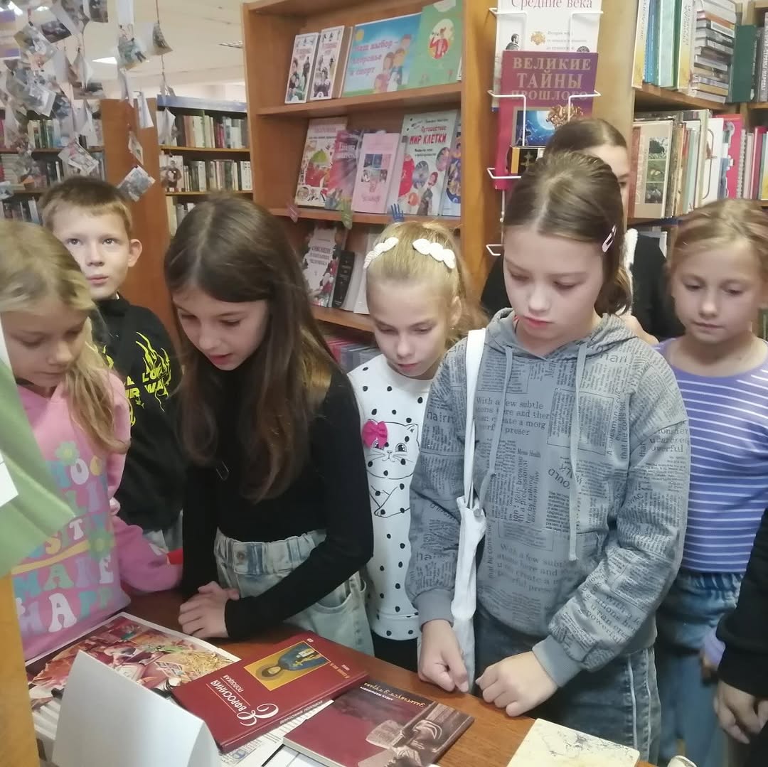 Запишись в библиотеку!