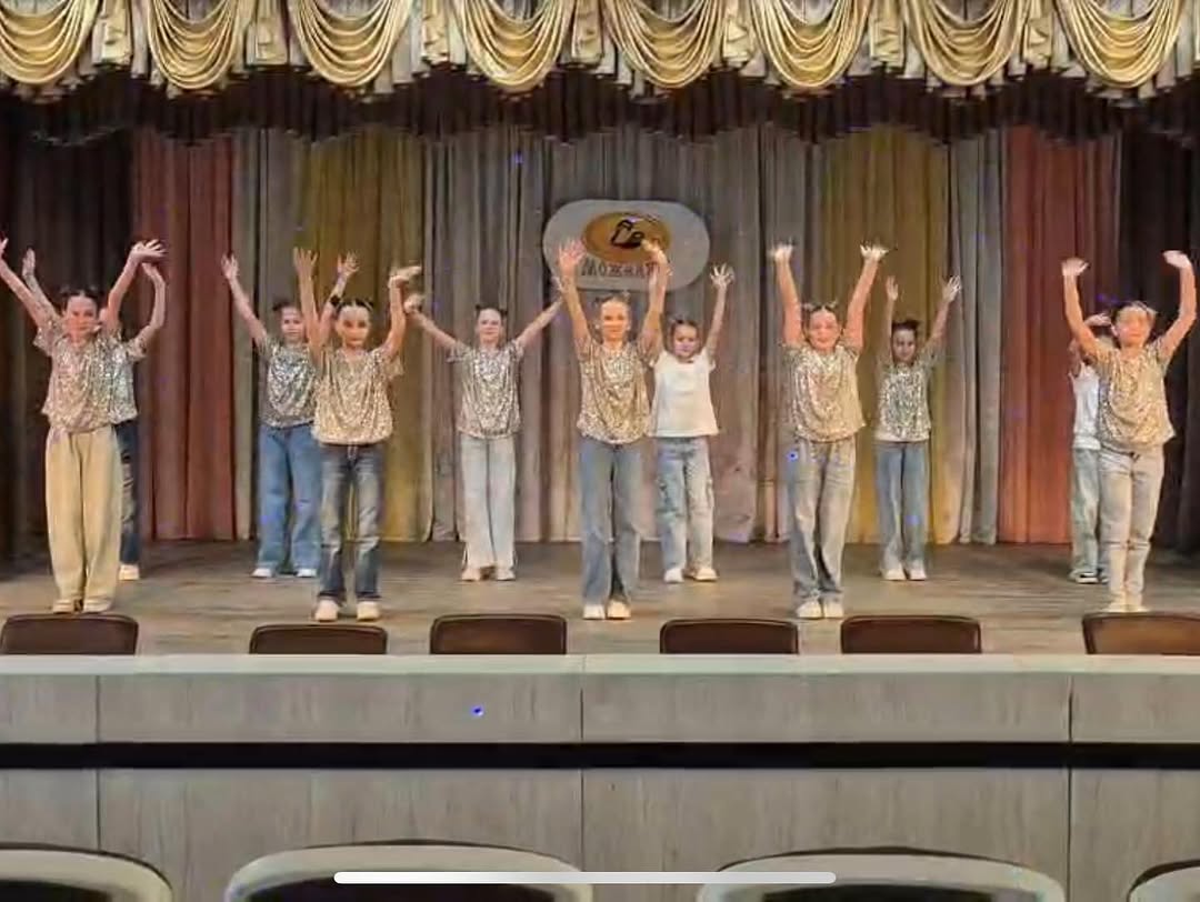 С праздником!