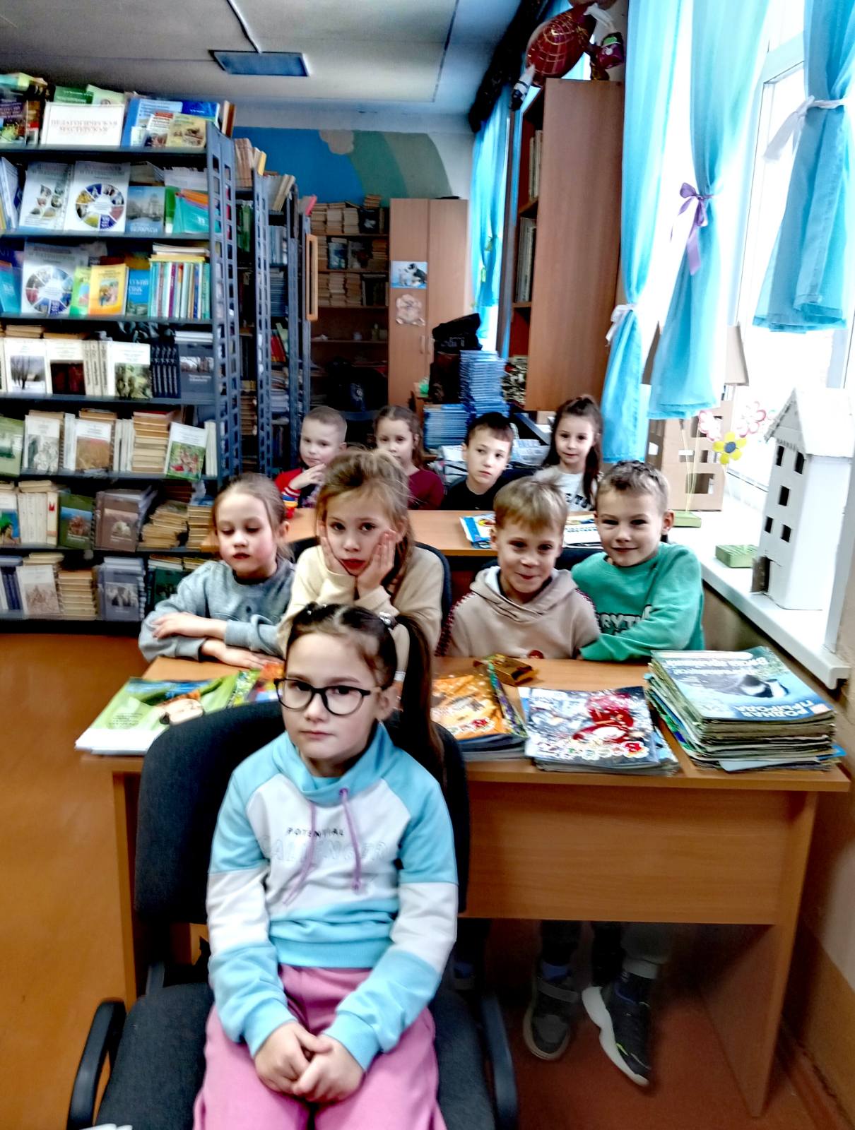 Сегодня на базе школы начал свою работу оздоровительный лагерь "Родничок".