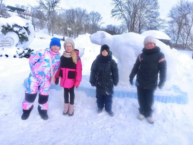 Сказка из льда и снега