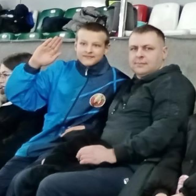 Болеем за наших