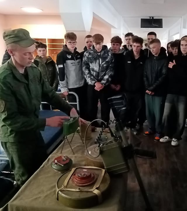 Готовы Родине служить!